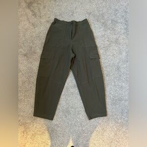 LULULEMON CARGO PANTS *Utilitech*